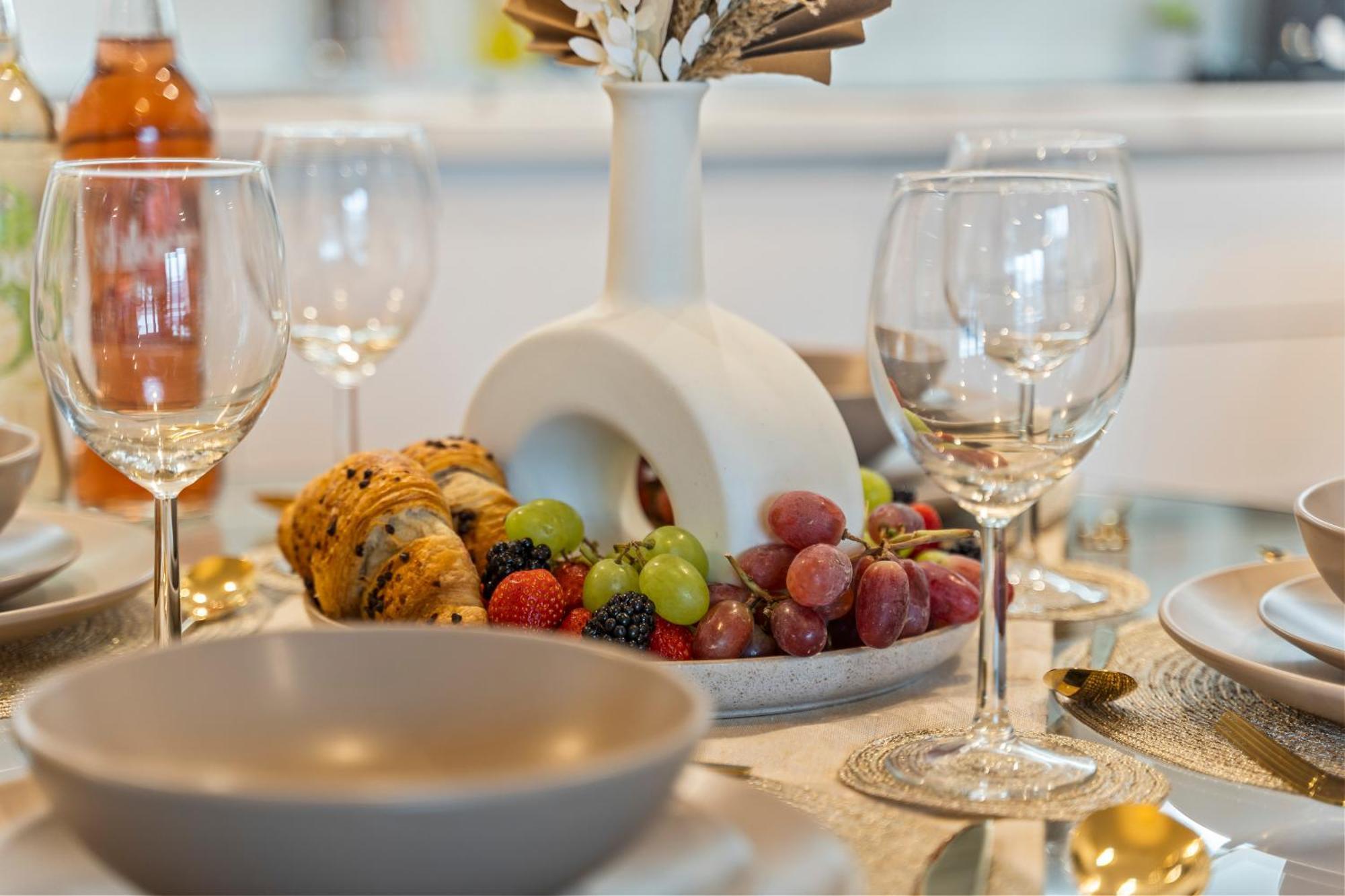 Shanti Suite - 2Bed 2Bath City Centre - Wifi - Netflix- Parking- Modern- Perfect For Family, Contractors, Leisure, Business By Shanti Nights Birmingham Extérieur photo